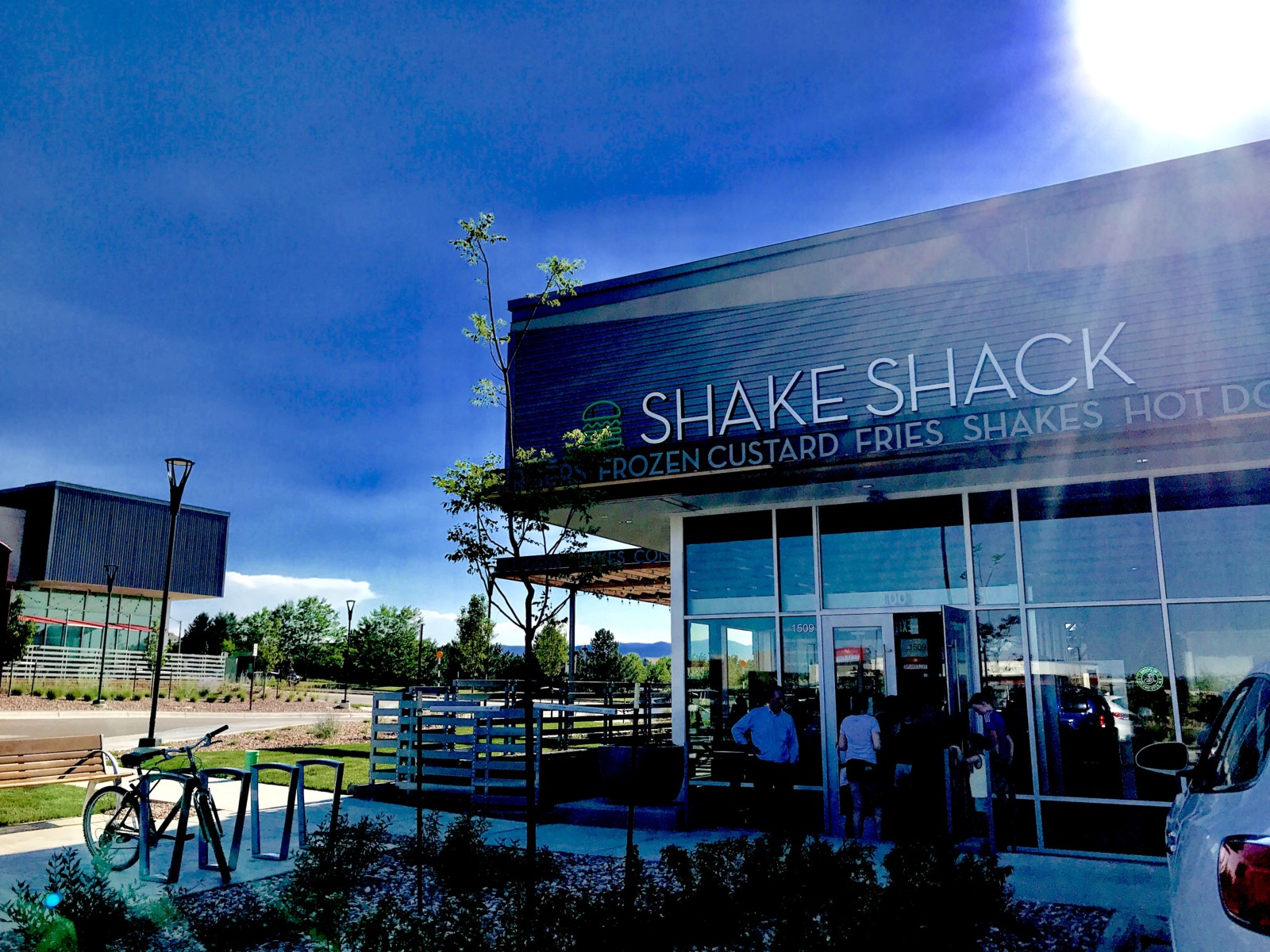 Shake Shack Colorado Central Park Location Opens Redland